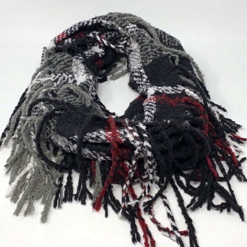 Le Luxe Fringe Scarf